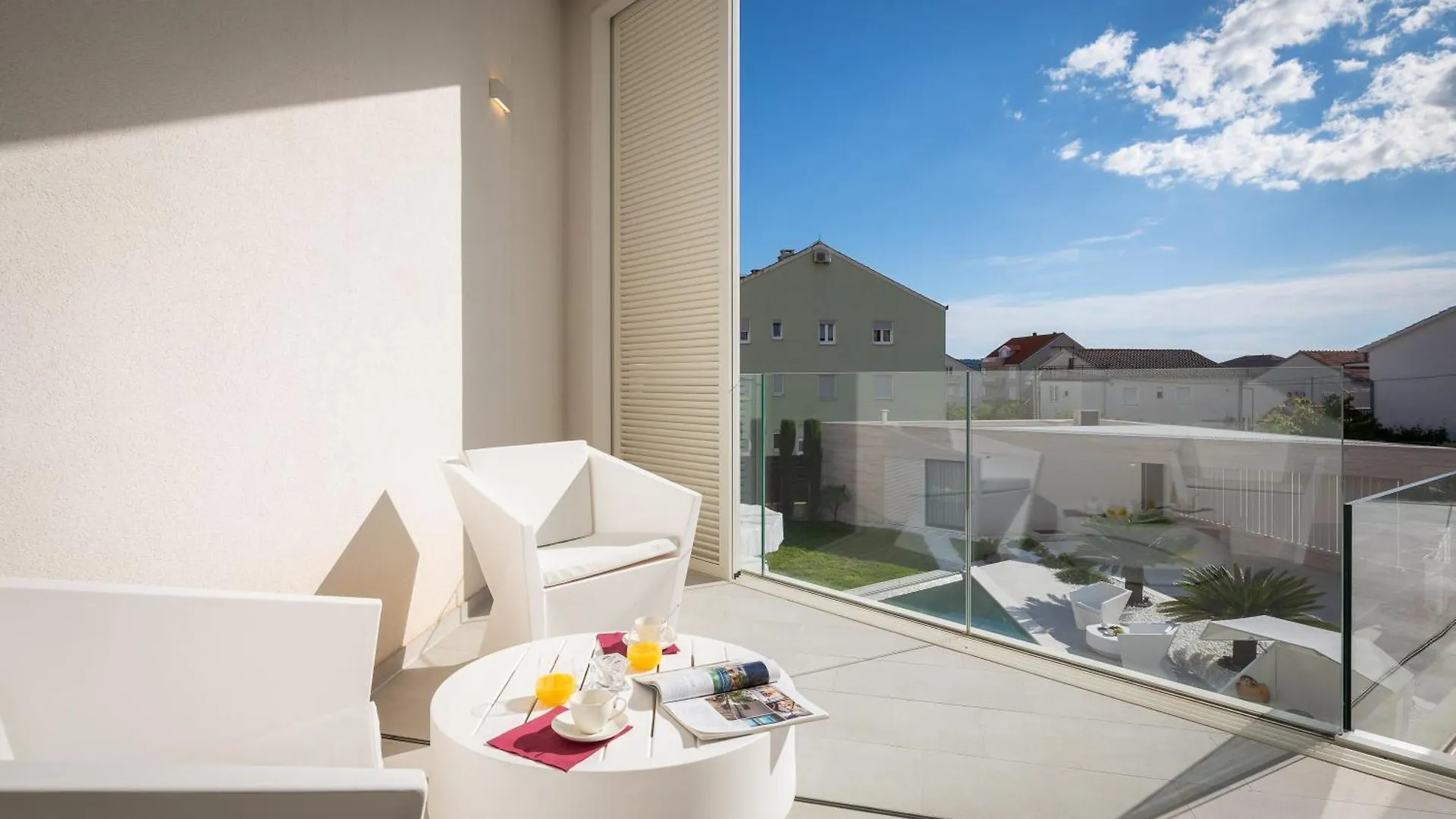 Luxury Villa Sun Rays With Infinity Pool Kastela