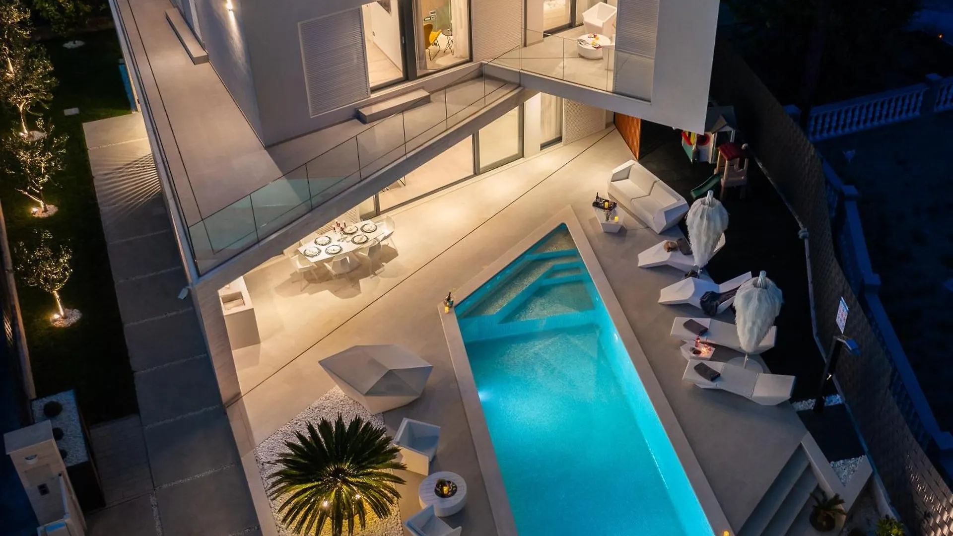 Luxury Villa Sun Rays With Infinity Pool Kastela