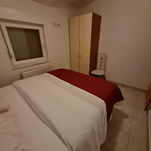 Apartments And Rooms Niki 2 Appartamento